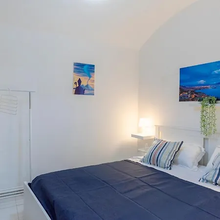 Apartamento Bobbò House V Il Giardino A Santa Chiara Nápoles