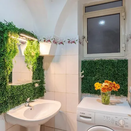 Apartamento Bobbò House V Il Giardino A Santa Chiara Nápoles